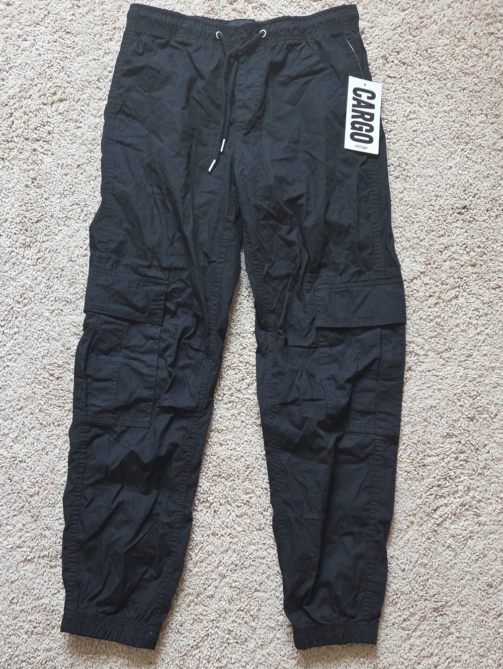 NWT Refuge Cargo Pants